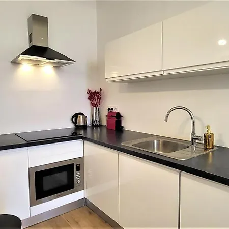 Apartment “ Bonjour” Au Coeur Et Au Calme Cannes