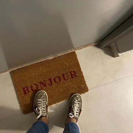 “ Bonjour” Au Coeur Et Au Calme Cannes